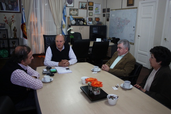 Di Pierro recibió a Das Neves y Lagoria