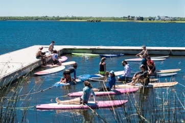 Yoga Paddle Board: la técnica de meditación acuática que es furor