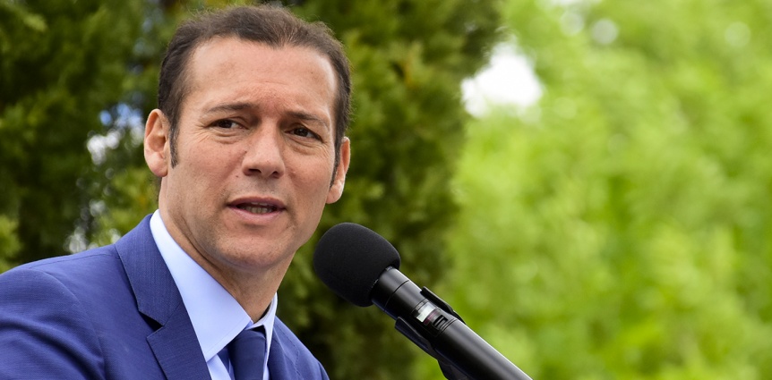 ¡Houston, tenemos un... gobernador neuquino!