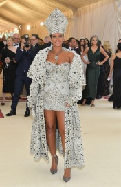 Gala del MET en Nueva York: moda y religión en la alfombra roja