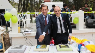 Gutiérrez llevó su campaña al aniversario de Centenario