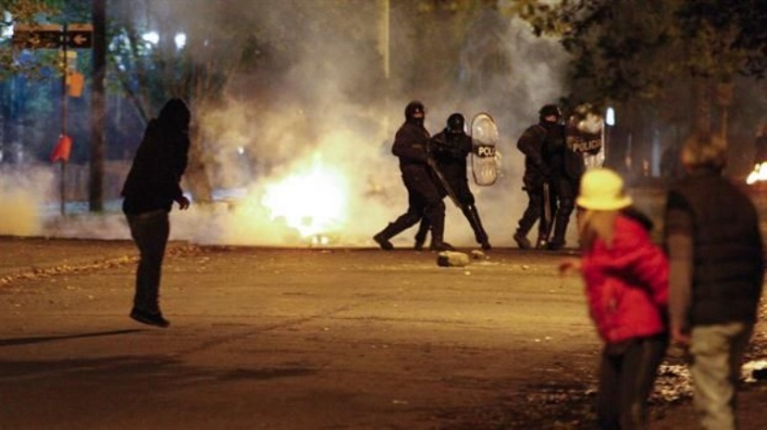 Imputan a tres dirigentes por los incidentes en la casa de gobierno