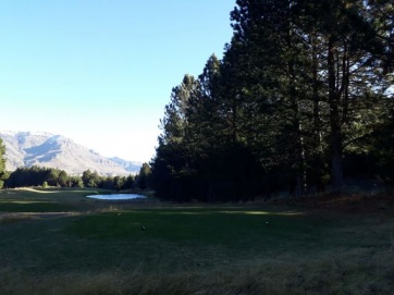Fin de semana de golf y fútbol: el exclusivo country donde descansa Macri