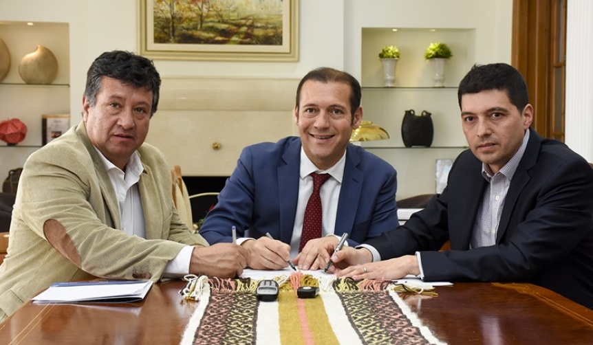 Gutiérrez le moja la oreja a