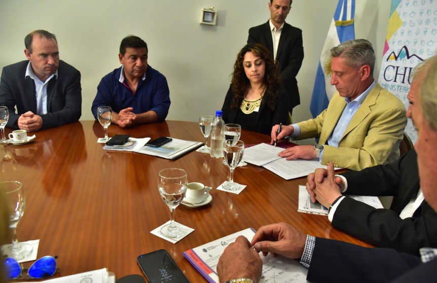 Arcioni destacó la ejecución de viviendas con recursos propios