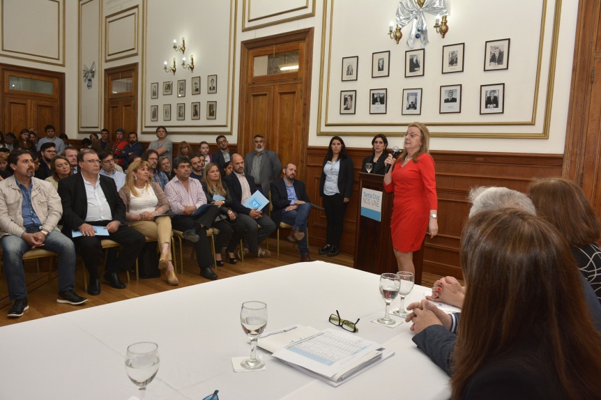 En sintonía con Nación, Alicia incrementará los programas sociales