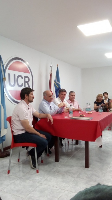 Salvador llegó a Chubut para alinear a la tropa radical