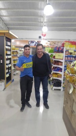 A lo Macri: Costa anduvo comprando aceitunas