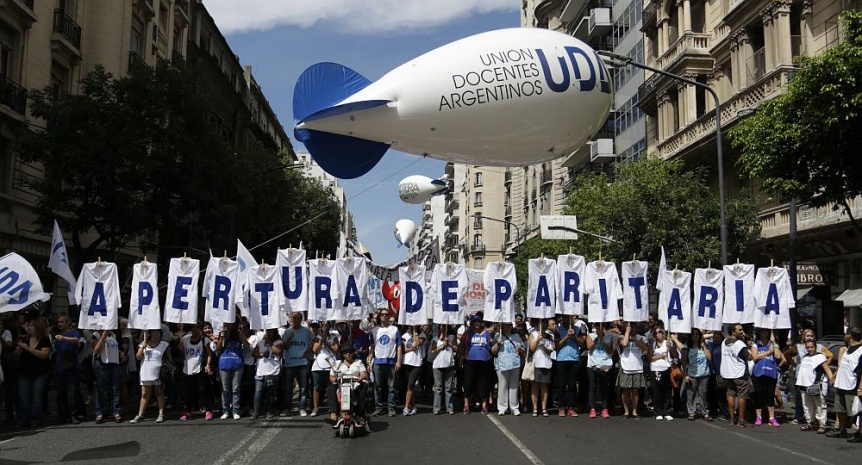 Crisis educativa: los docentes de la Patagonia están por debajo de la línea de la pobreza