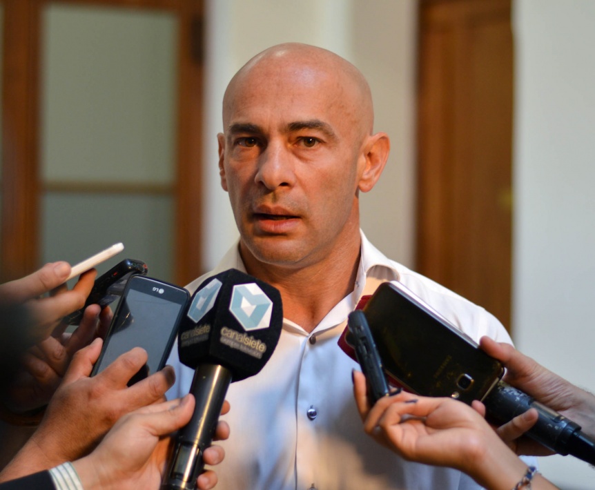 Massoni: “Quieren gobernar a través del Poder Legislativo”
