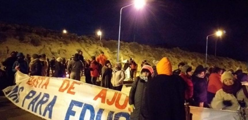 Actividad petrolera paralizada por los cortes de ruta
