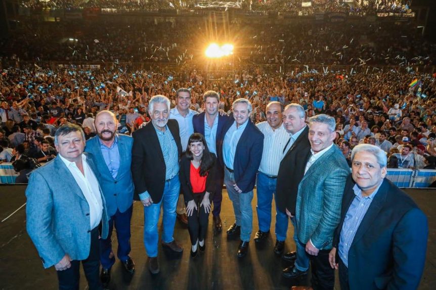 Arcioni estuvo en Chaco junto a Fernández y pidió recuperar el federalismo