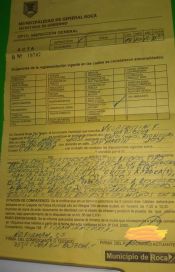 Campaña caliente en Roca: denuncian quita de afiches y pasacalles por parte del municipio