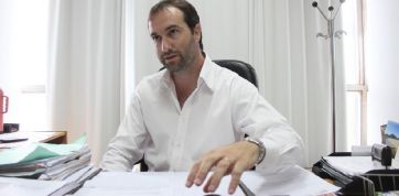 Se calienta el reclamo y las aguas bajan turbias