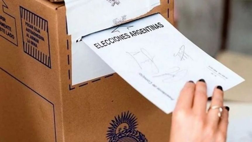 Se elige presidente y abre la jornada electoral con total normalidad