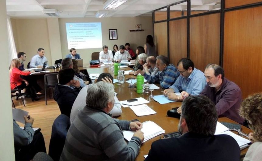 Perincioli presentó el Presupuesto en la Legislatura