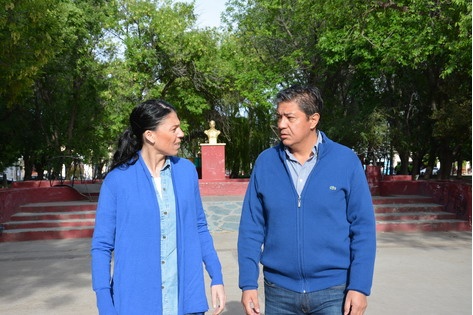 Denuncian atentado contra vehículo de candidata