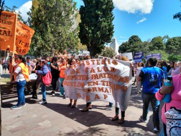 Rawson es epicentro de protestas en reclamo del pago de aguinaldo a estatales
