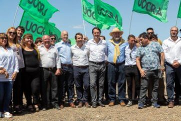 Tres intendentes y una llamativa manera para pedir por las obras de la Autovía