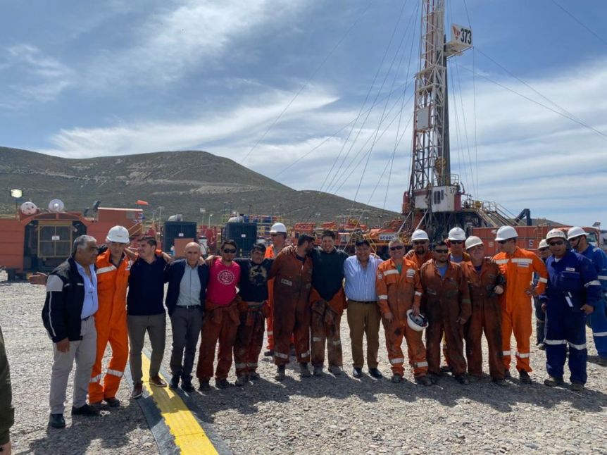 Petroleros celebraron la reactivación de un Perforador en la Cuenca