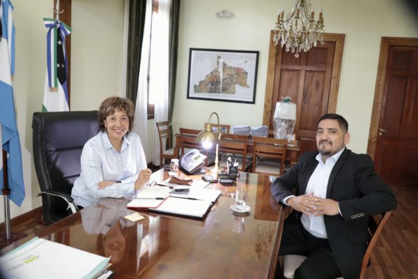 Se abrió el libro de pases y un intendente se sumó a Juntos Somos Río Negro