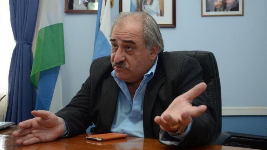 Posturas encontradas en causa que complicó al exintendente Reggioni