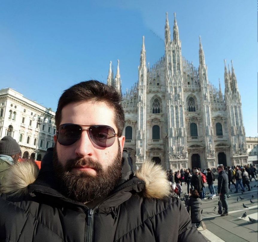 Futbolero y ultra K: el perfil del hombre elegido por Nación para Migraciones en la provincia