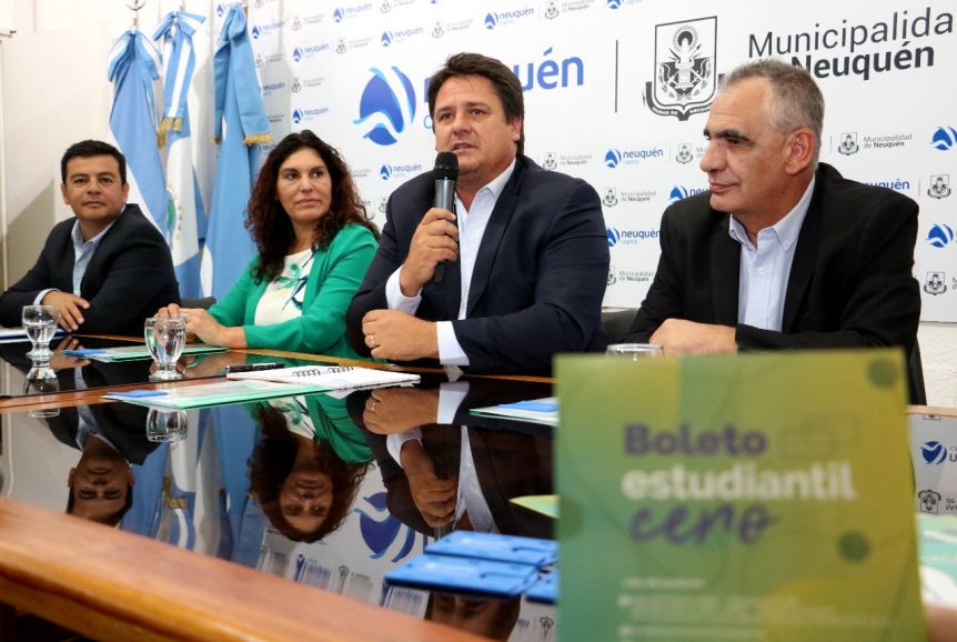 Gaido garantizó el boleto estudiantil gratuito en todos los niveles