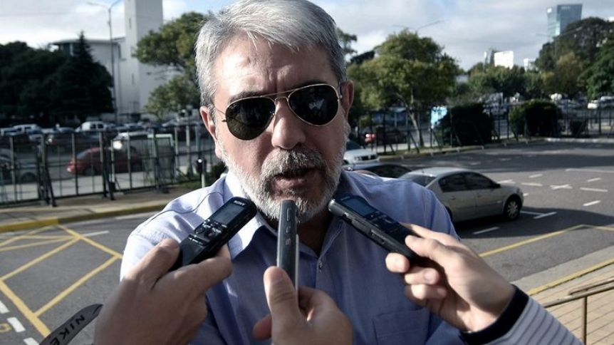 YCRT: Aníbal Fernández denunció que se firmaron contratos en locales partidarios y Concejos Deliberantes