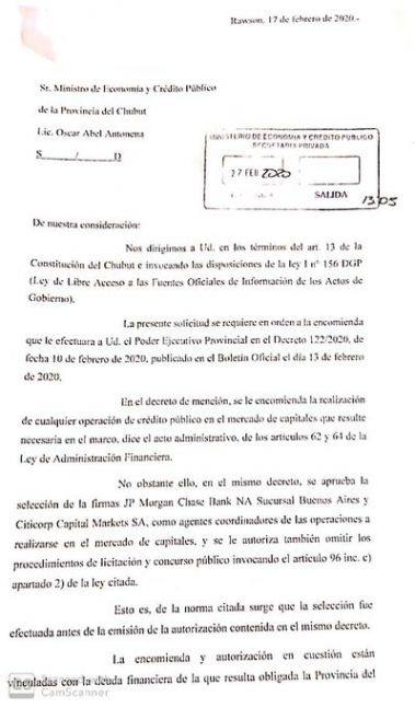 La oposición pide información sobre la contratación de JP Morgan y Citicorp