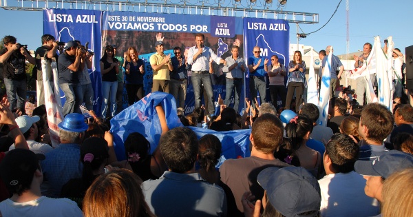 La lista Azul y un acto con más de 5 mil personas