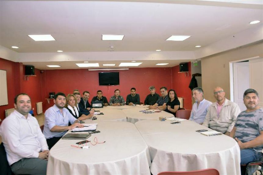 Adosac acató conciliación obligatoria y Educación propone negociación en paritarias