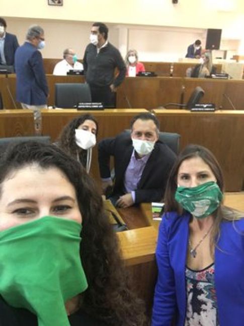 Concejales apuntaron contra un funcionario por violencia machista