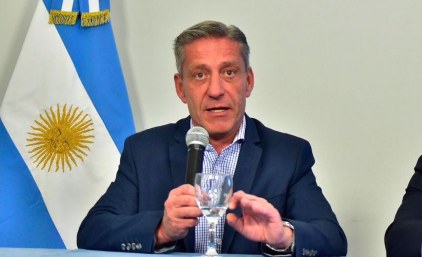 Acusan al Gobernador de