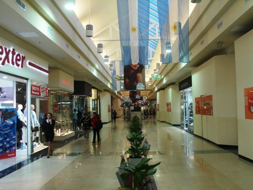 Cuarentena administrada: vuelven a funcionar los shoppings y la actividad hotelera