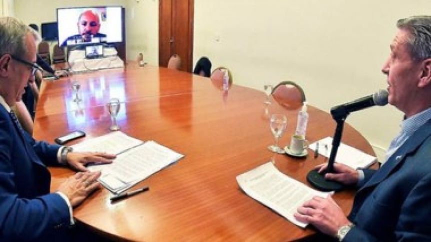 El proyecto de Arcioni para reestructurar la deuda plantea renunciar a la inmunidad soberana