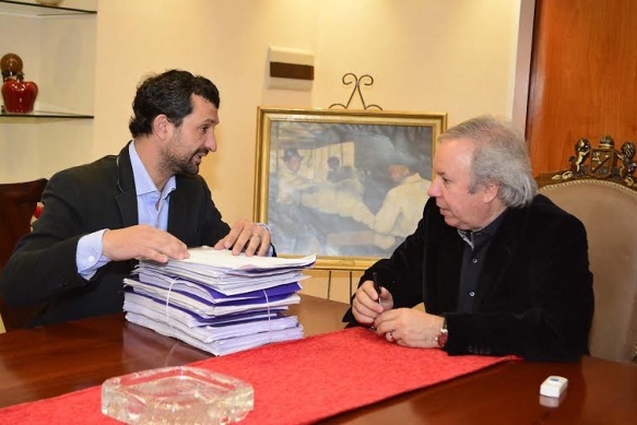 Adjudicaron la construcción a London Supply