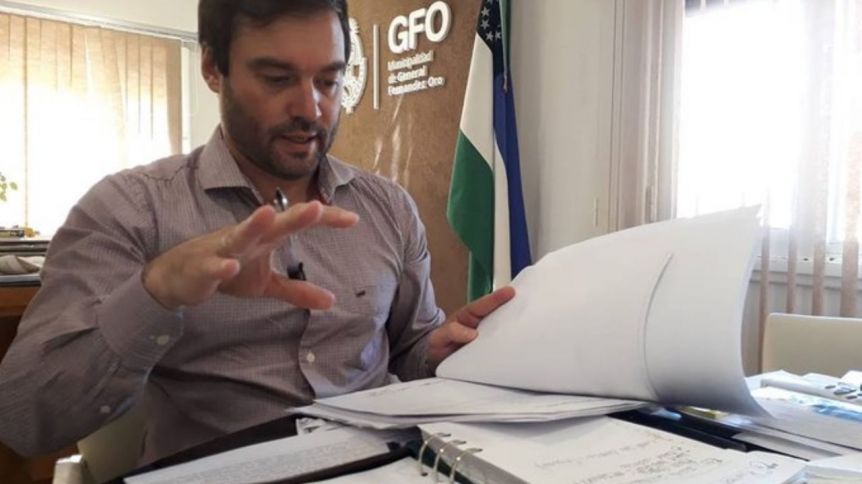Fernández Oro pagará sueldos y aguinaldos desdoblados en dos cuotas