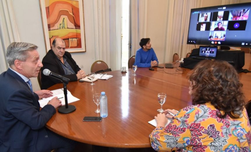 Arcioni impulsa medidas de asistencia para el sector turístico