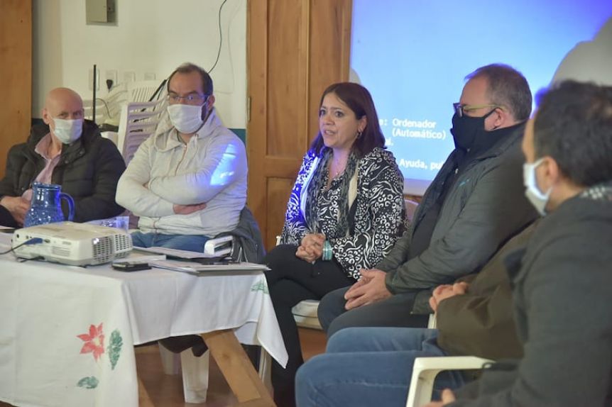 Ministros y funcionarios provinciales se reunieron con intendentes de la Cordillera