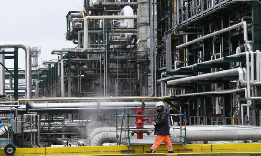 El barril de Brent llegó a los 45 dólares y se reconfigura el escenario hidrocarburífero