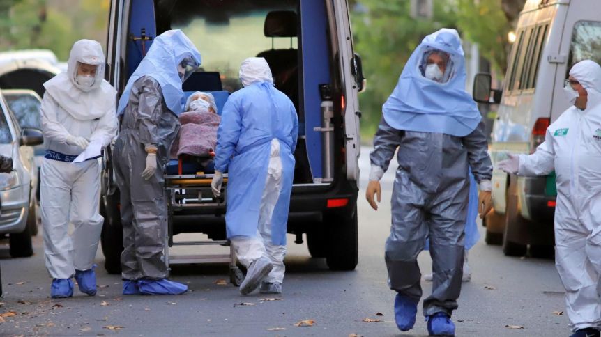 Se registraron 6.840 nuevos casos y 235 muertes por Covid-19 en las últimas 24 horas