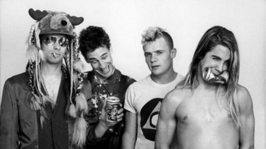 Murió el ex guitarrista de los Red Hot Chili Peppers