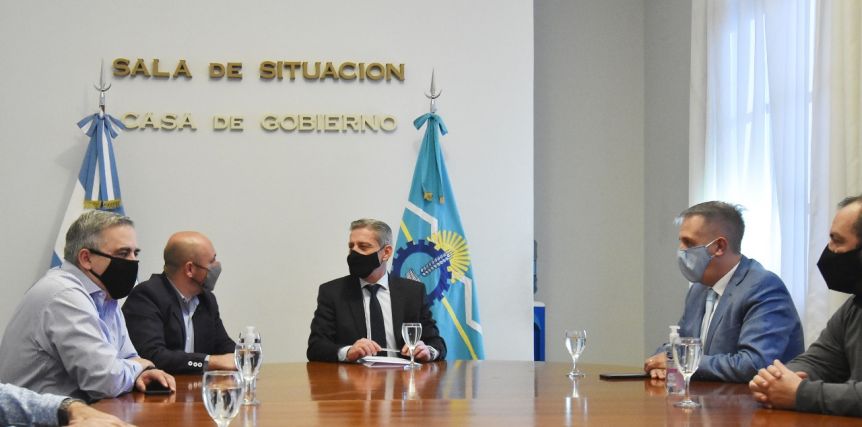 La mesa chica del Gobierno se reunió por la negociación con Nación por la asistencia financiera