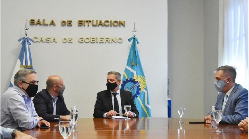 Horas decisivas: el Gobierno busca destrabar la negociación para lograr un nuevo endeudamiento
