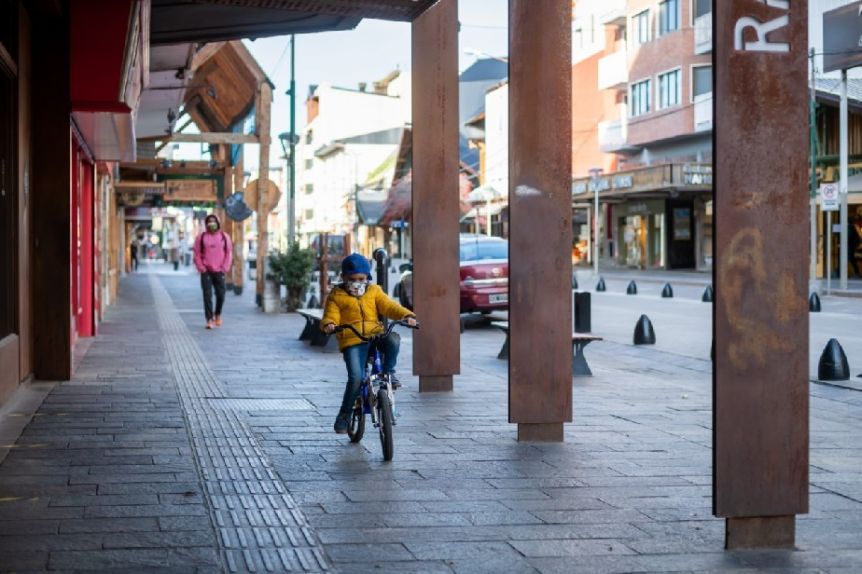 El Ejecutivo ratificó restricciones en el Alto Valle y Viedma retrocede de fase