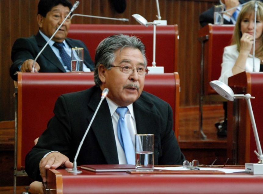 Exdiputado tiene coronavirus y está internado en estado crítico