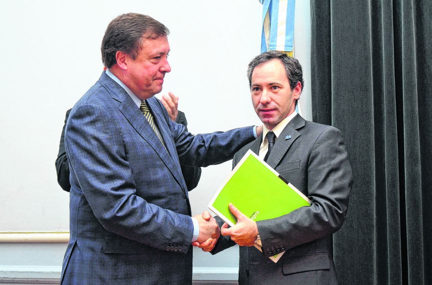 Arabela profundiza la renovación del gabinete: otro funcionario W afuera