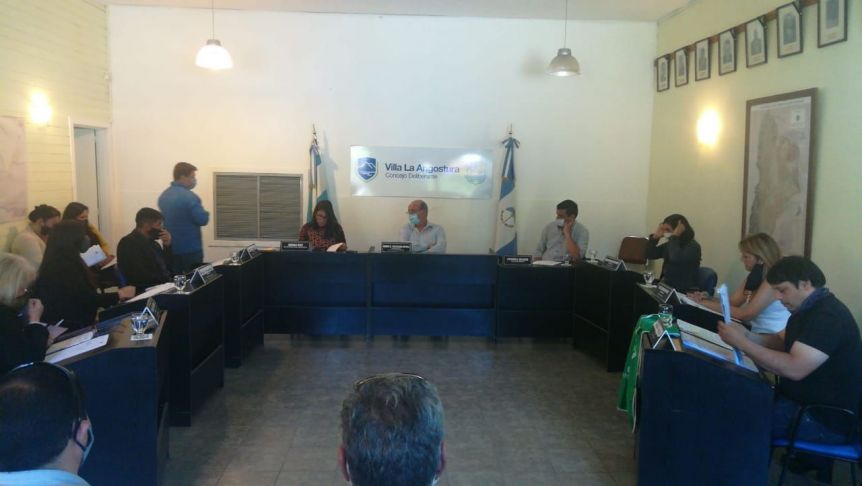 Funcionario municipal al banquillo: inédito juicio político en La Angostura