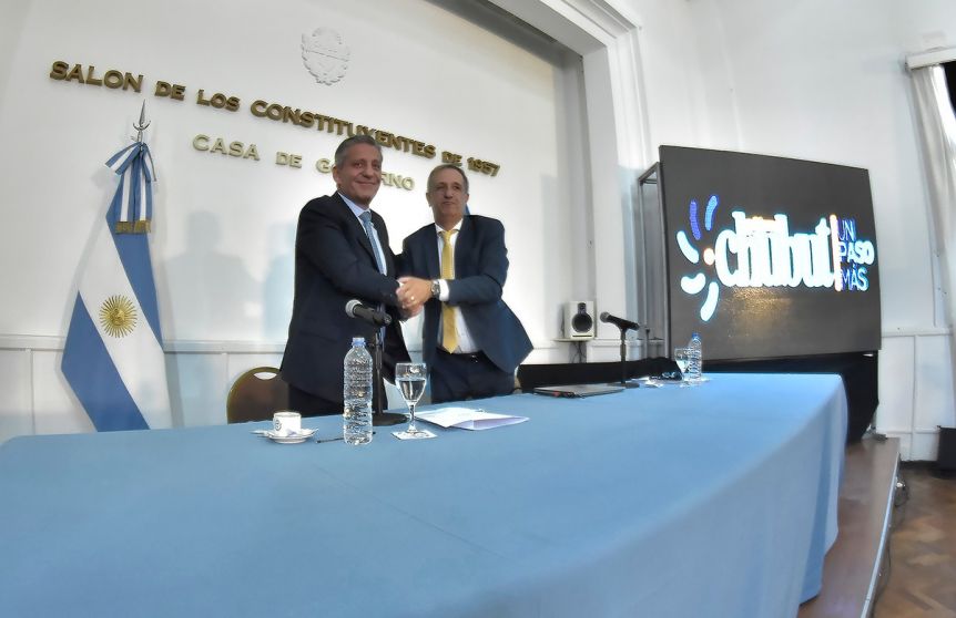 Arcioni y Antonena anunciaron el acuerdo con casi el 91% de los tenedores de bonos